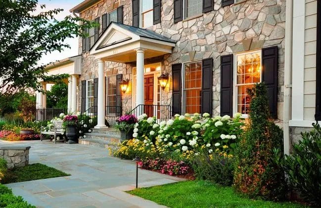 Year-Round Stunning Seasonal Curb Appeal Ideas 3 Year Round Seasonal Curb Appeal Ideas 3