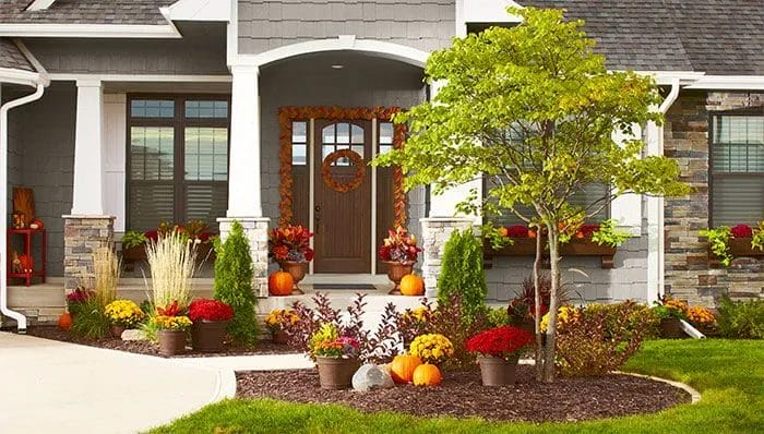 Year-Round Stunning Seasonal Curb Appeal Ideas 4 Year Round Seasonal Curb Appeal Ideas 4