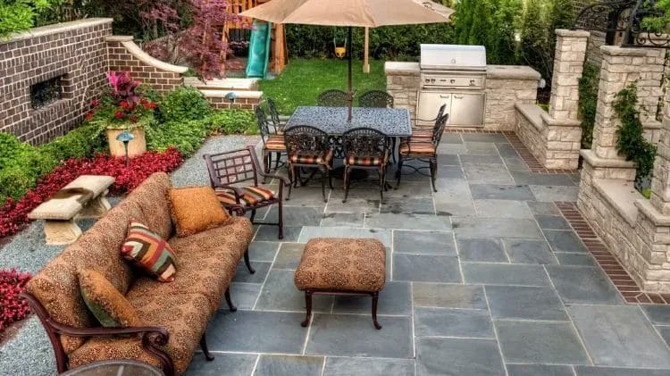 Clean Patio Pavers Without a Pressure Washer in 3 Simple Steps 2 Clean Patio Pavers Without a Pressure Washer in 3 Simple Steps 1